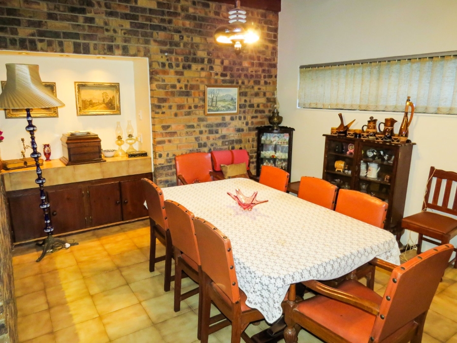 4 Bedroom Property for Sale in Heuwelsig Free State